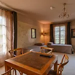 Augusta Hotel