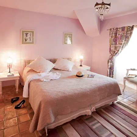 Hotel Augusta Saint-Paul-Trois-Chateaux