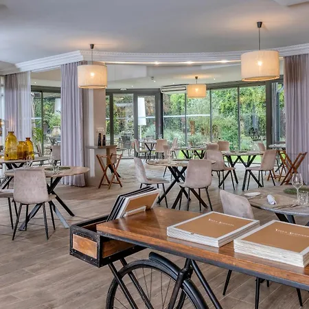 Augusta Hotel 4*
