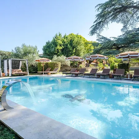 Augusta 4* Saint-Paul-Trois-Châteaux