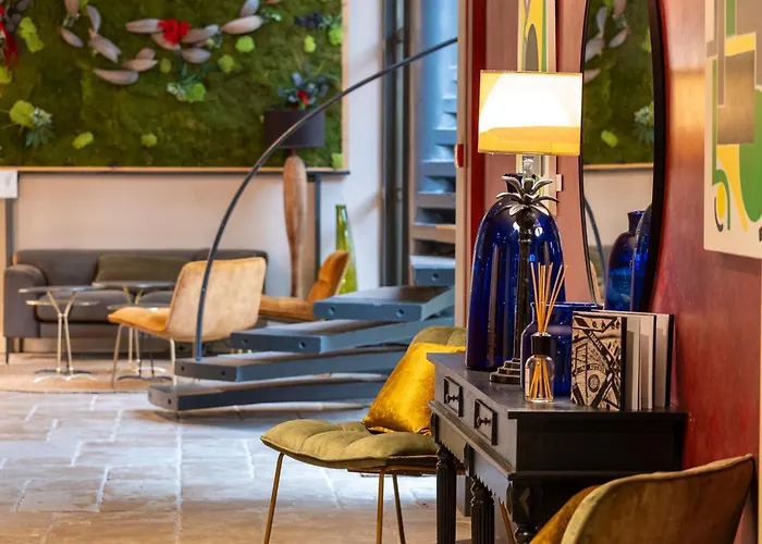 Augusta 4* Saint-Paul-Trois-Châteaux