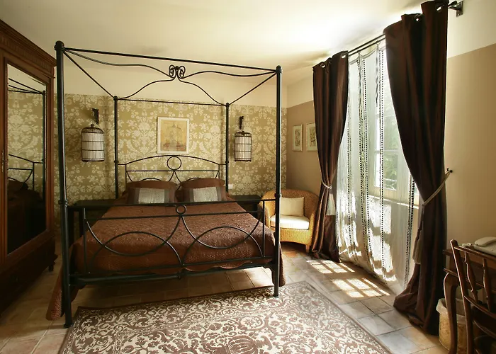 Augusta 4* Saint-Paul-Trois-Châteaux