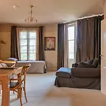 Hotel Augusta Saint-Paul-Trois-Châteaux