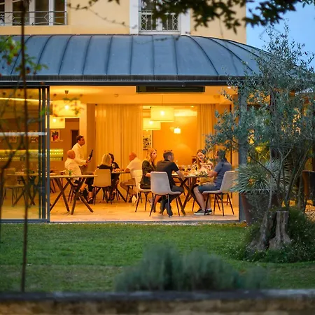 Hotel Augusta Saint-Paul-Trois-Châteaux