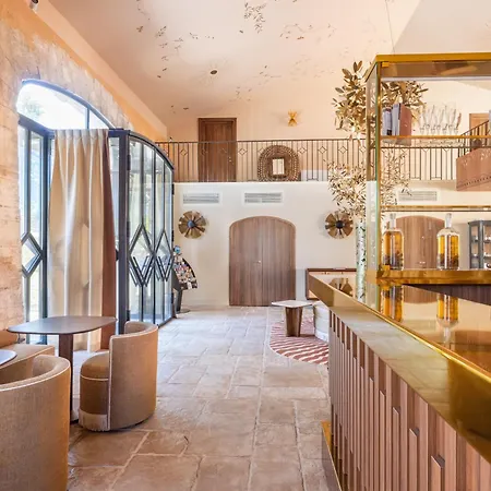 Hotell Augusta 4*