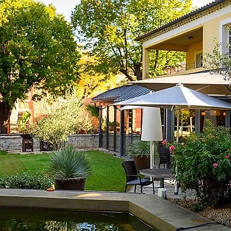 Otel Augusta Saint-Paul-Trois-Châteaux